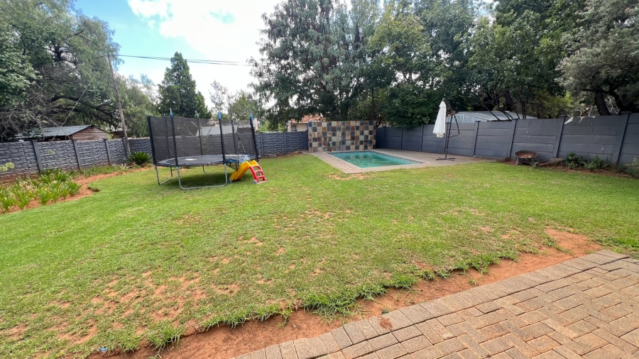 3 Bedroom Property for Sale in Langenhovenpark Free State